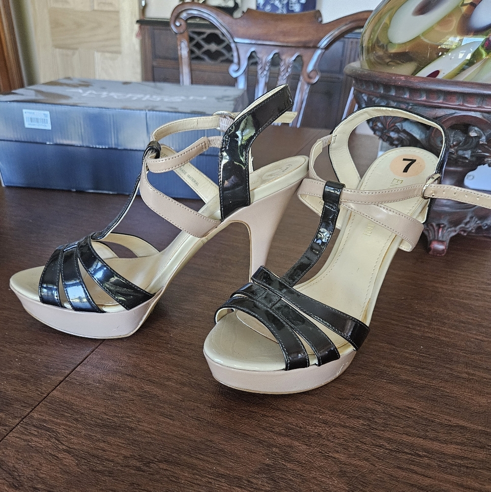 Enzo Angiolini Black and Tan Heels with Modern Elegance
